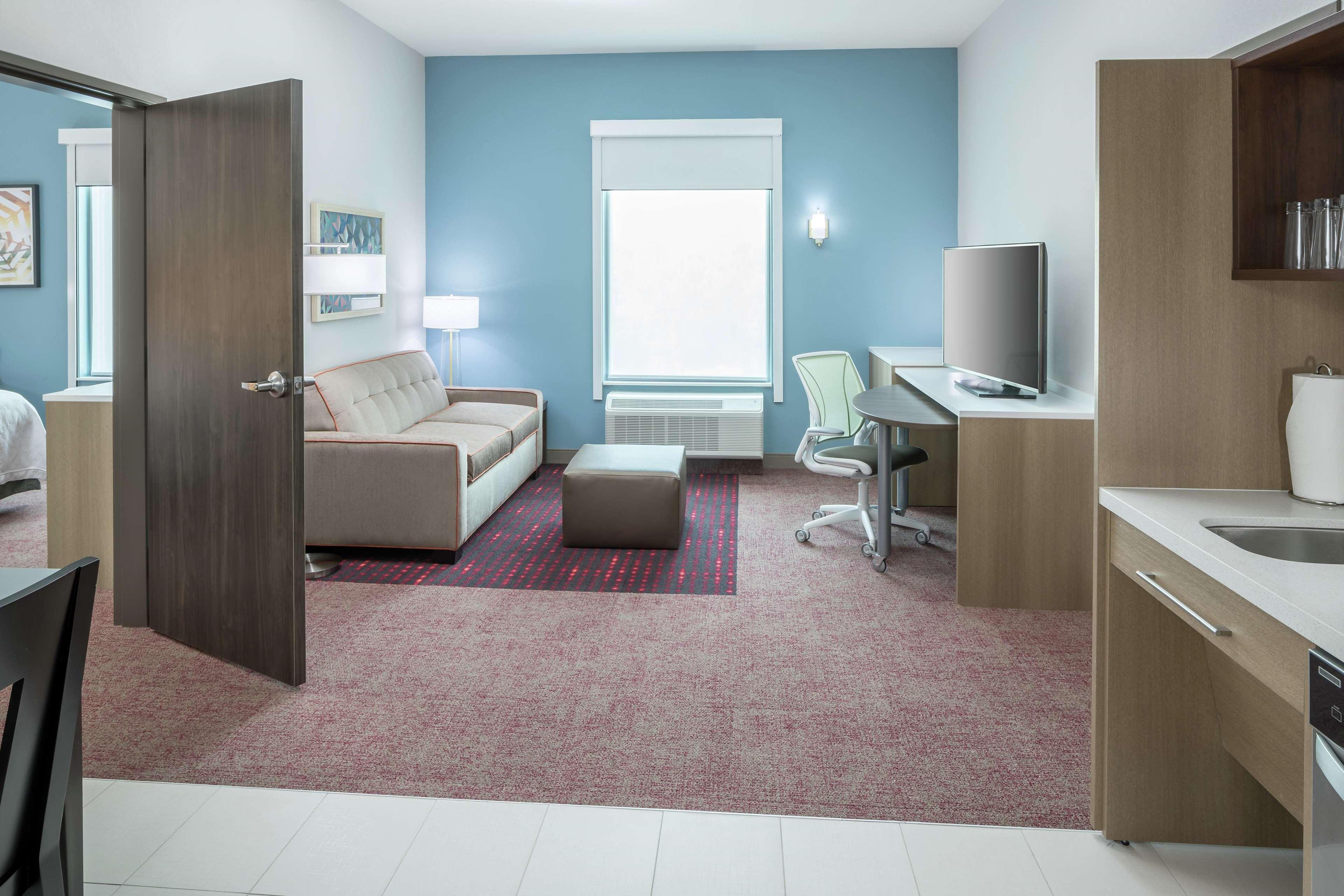 Home2 Suites By Hilton Orlando Airport Exterior foto
